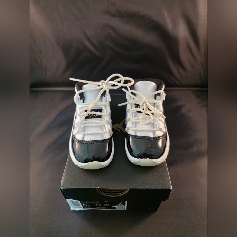 Jordan 11 Retro TD 'Gratitude / Defining Moments' Size: 5C  SKU: 378040 170